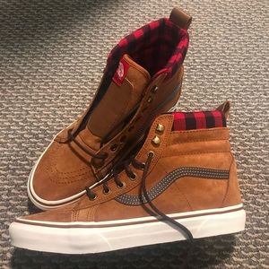 Men’s VANS boots